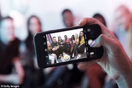 iPhone sắp có tính năng mới giúp người khiếm thị chụp ảnh