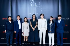 Sao nhí 13 tuổi khiến Jun Ji Hyun lu mờ trong ngoại truyện "Kingdom"