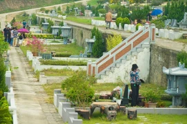 Những lưu ý khi làm lễ Chạp tảo mộ cuối năm