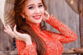 Video: Hot girl "Ghiền Mì Gõ" khoe bikini cực sexy