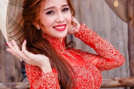 Video: Hot girl "Ghiền Mì Gõ" khoe bikini cực sexy