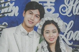 Ảnh cưới độc đáo mang phong cách thập niên 90 