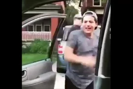 Video: Đắng lòng với những pha tai nạn “từ trên trời rơi xuống“