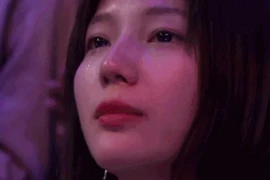 Cười thuê, khóc mướn trên truyền hình: Nghề hái ra tiền ở TQ