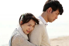 Bỏ học đi làm nuôi chồng thạc sĩ rồi bị chê bai