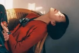 5 thứ khiến phụ nữ ngoài 30 tuổi vừa tụt dốc nhan sắc vừa nghèo