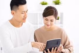 Que thử rụng trứng một vạch đậm, một vạch mờ nên hiểu thế nào?