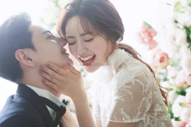 Hôn nhân hoàn hảo bỗng nhiên rơi xuống vực thẳm chỉ sau 1 tin nhắn