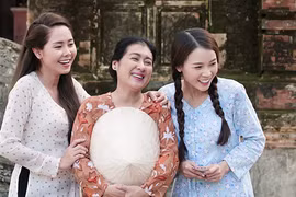 Tường Vi lần đầu công khai bạn trai, tiết lộ thời điểm sẽ lấy chồng