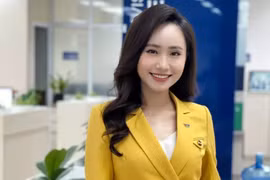 MC nổi tiếng VTV khoe được ông xã tặng cả cục tiền