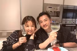 Tô Hữu Bằng nấu ăn mừng sinh nhật tuổi 43 của Lâm Tâm Như