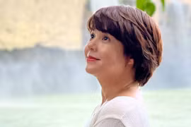 MC Diễm Quỳnh: Công việc mới vật vã, trầy da tróc vảy