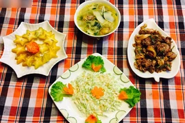 Mâm cơm tối ngon vô đối cho những người "nghiện" thịt gà