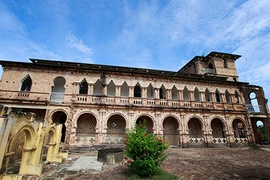 Khám phá lâu đài bí ẩn nhất Malaysia