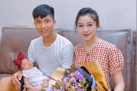 Con gái Phan Văn Đức thay đổi thế nào sau 8 tháng chào đời?