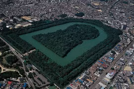 Những lăng mộ hình ổ khóa chỉ dành cho quý tộc Nhật Bản