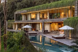 Căn nhà giữa rừng đẹp như tranh vẽ khiến bao người ngẩn ngơ