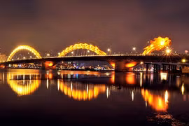 Cận cảnh 5 cầu độc đáo của “thành phố đáng sống” Việt Nam