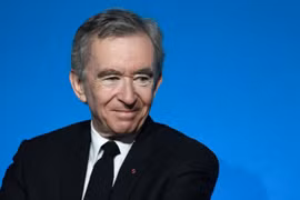 Ông trùm hàng hiệu Pháp vượt mặt Jeff Bezos trở thành người giàu nhất TG