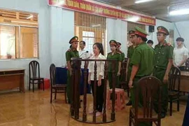Chiêu trộm cắp vàng trong két tinh vi của cô em gái ruột