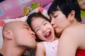 Xuân Lan “đứng hình” khi con gái hỏi về chuyện “giường chiếu” 