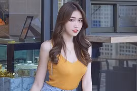 Blogger Malaysia theo đuổi phong cách gợi cảm