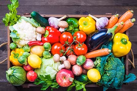 Mẹo loại bỏ thuốc trừ sâu trong rau quả