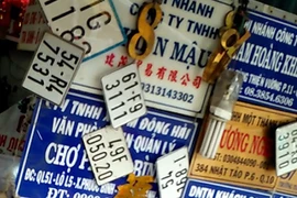 Biển số xe cơ giới giả: Mua dễ, bán rẻ