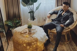 "Đột nhập" căn hộ rộng hơn 300 m2, giá 7 tỷ đồng của ca sĩ Đại Nhân