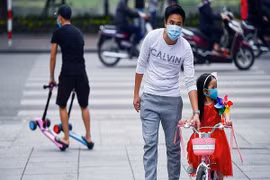 Mùa dịch “xoay chuyển đức ông chồng”, vợ cười sướng rơn