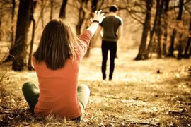 Phụ nữ chớ dại lấy đàn ông có 5 đặc điểm này