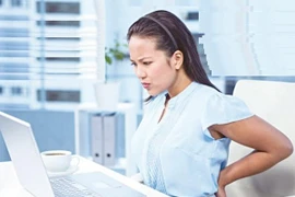 Thói quen dân văn phòng thường mắc phải vô cùng nguy hiểm