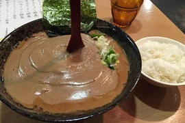 Kỳ lạ mì ramen bùn ngon đã miệng