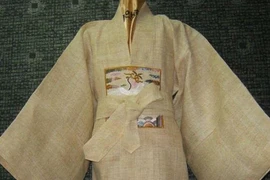 Tại sao người Trung Quốc rất coi trọng tấm vải liệm cho người chết?