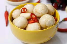 Mẹo khử độc tố trong cà muối cho cả gia đình an tâm thưởng thức