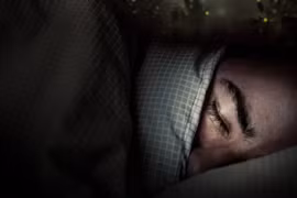 Người đàn ông ngủ mơ có người bắt mình trả nợ và câu chuyện sau đó