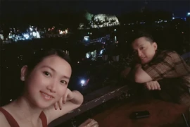 Vợ chồng Lam Trường bất ngờ du hí Hội An sau ồn ào rạn nứt