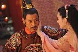 Có lúc phải thị tẩm tới 9 phi tần, Hoàng đế Trung Hoa cũng cáo ốm