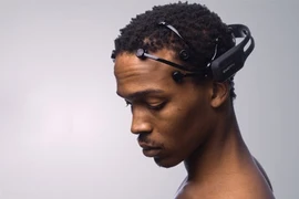 Hacker có thể ăn cắp thông tin người dùng từ… sóng não