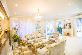 Ngắm biệt thự khủng của mỹ nhân ăn chay, gợi cảm bậc nhất châu Á