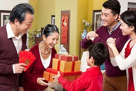 Dịch vụ xông đất Tết Mậu Tuất hoành tráng với 30 phút giá 6,5 triệu đồng