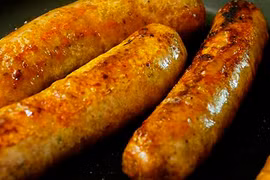 Cách làm xúc xích ngon tại nhà của người Thái Sơn La