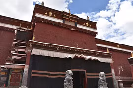 Khám phá tu viện nắm giữ kho báu của Phật giáo Tây Tạng
