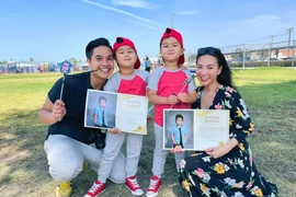 Vợ Baggio bỗng nhiên kể lại thời chồng "nông cạn, gái gú"