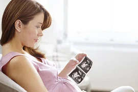 Video: 10 dấu hiệu mang thai sớm nhất chị em nhất định phải "nằm lòng"