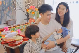 Trang Lou tổ chức tiệc đầy tháng cho con