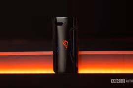 Smartphone chơi game ROG phone 2 cháy hàng khiến fan “rầu lòng“