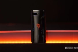 Smartphone chơi game ROG phone 2 cháy hàng khiến fan “rầu lòng“