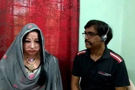 Robot thông minh chế tạo từ phế liệu nói được 38 ngôn ngữ