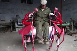 "Quái cua" robot: Siêu phẩm chưa từng thấy của một nông dân